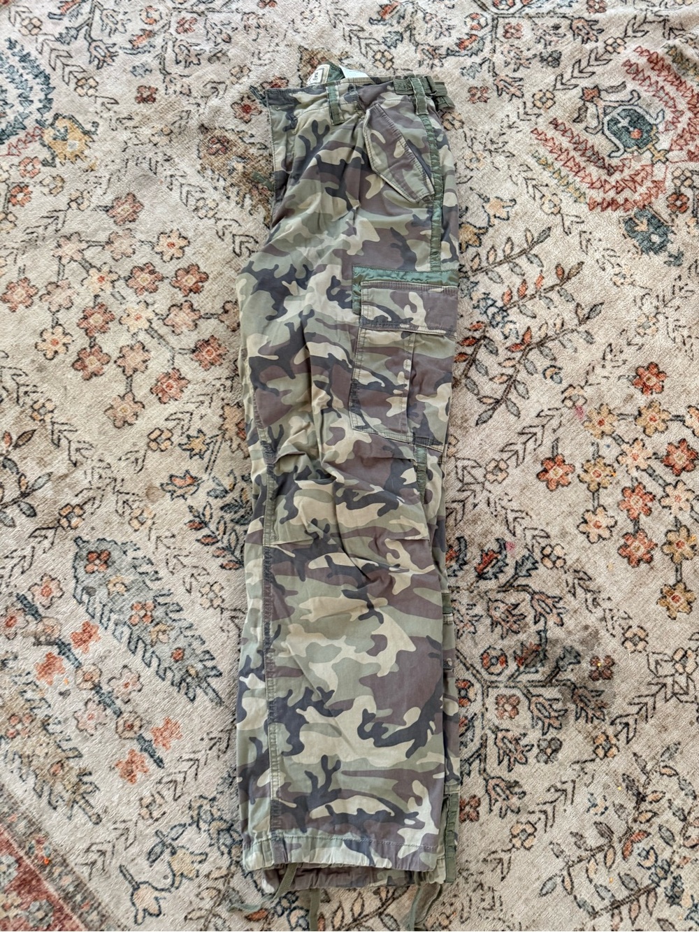 Abercrombie & Fitch Men's Camo Cargo Pants - Olive Green/Brown